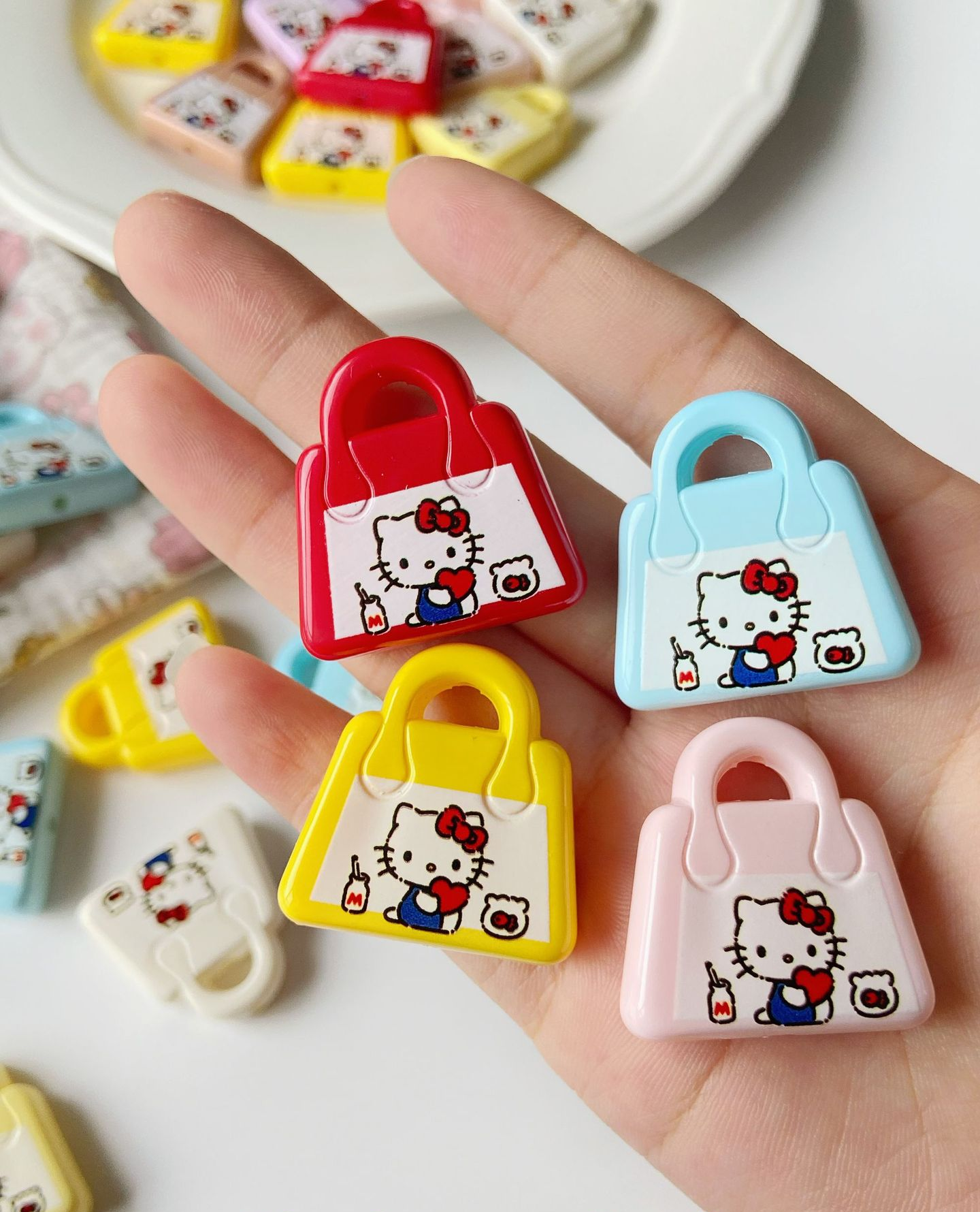 Cuenta de cartera acrílico Hello Kitty