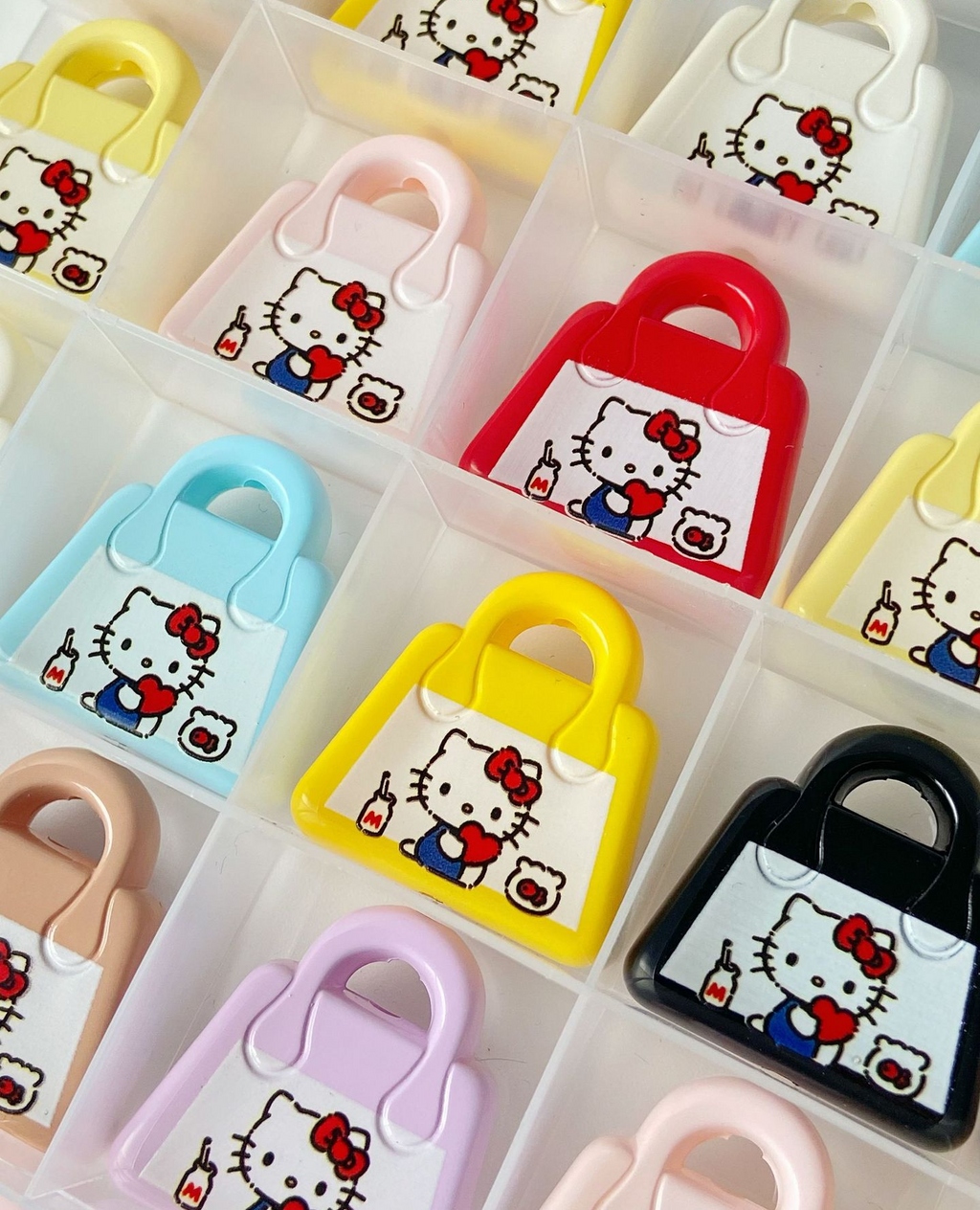 Cuenta de cartera acrílico Hello Kitty