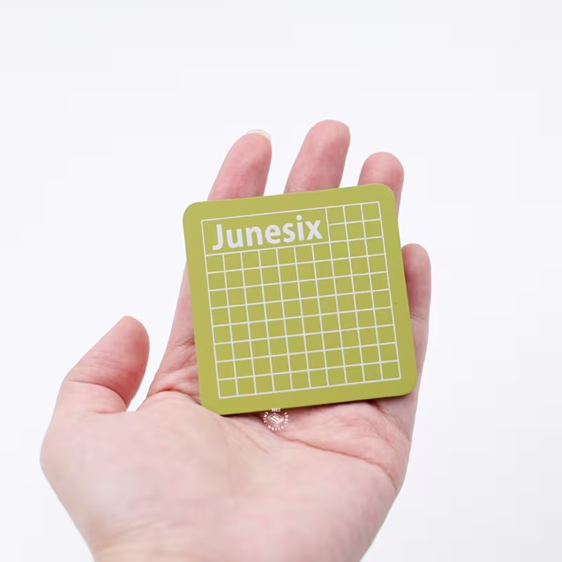 Mini Mat de Corte Autocurable 6x6 cm doble cara | con Cuadrícula de 0.5 cm, para Manualidades de Precisión y Detalle