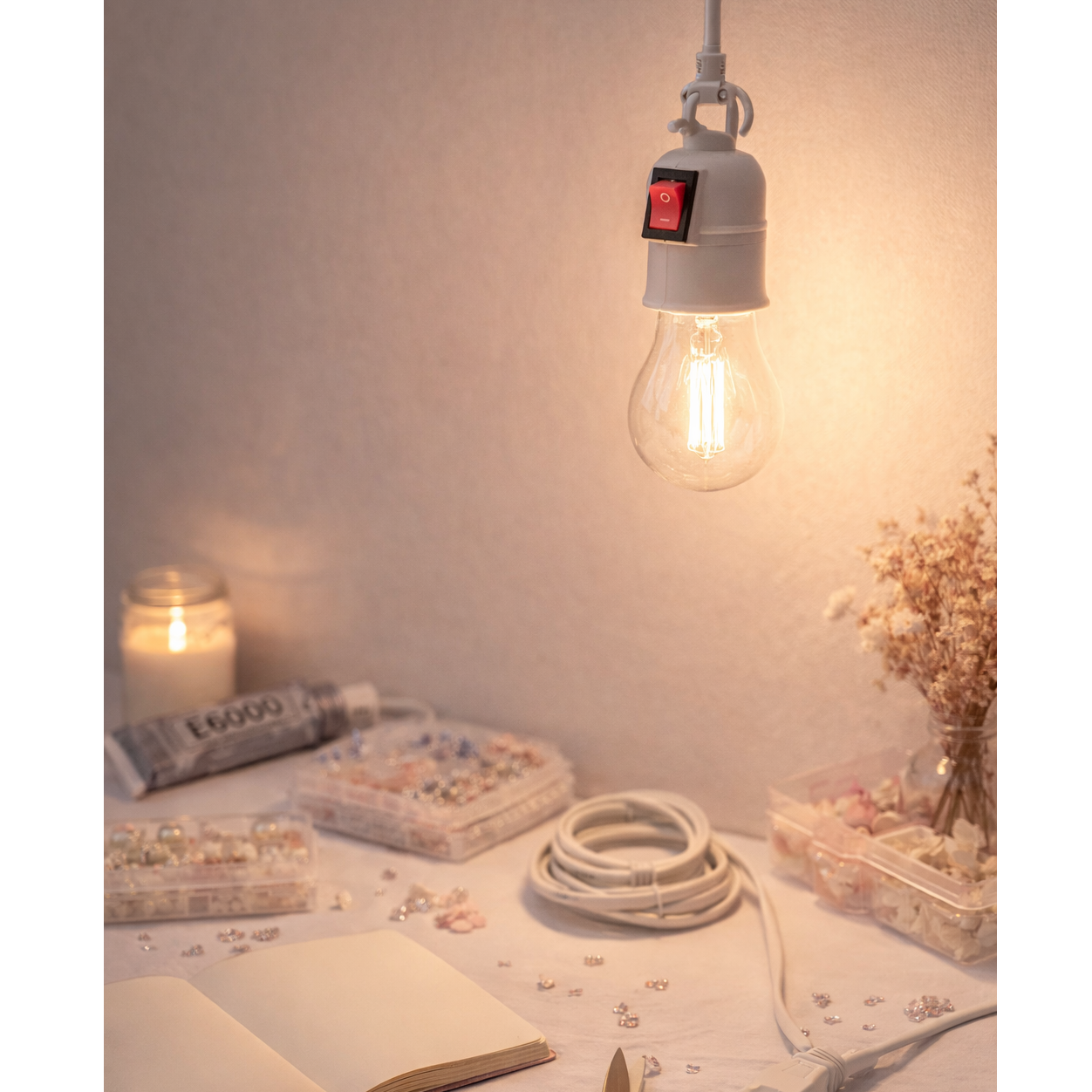 Extensión Eléctrica con Socket y Botón | Cable 2 Metros | 220V | Para Iluminar tu Mesa de Trabajo