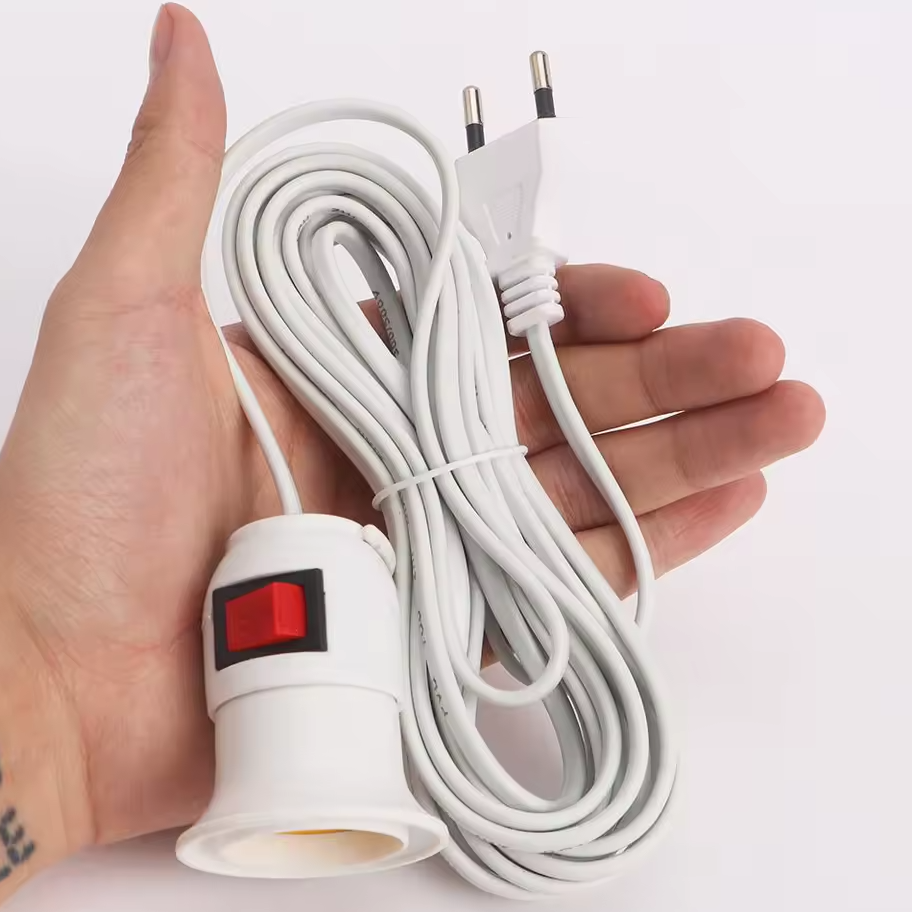 Extensión Eléctrica con Socket y Botón | Cable 2 Metros | 220V | Para Iluminar tu Mesa de Trabajo