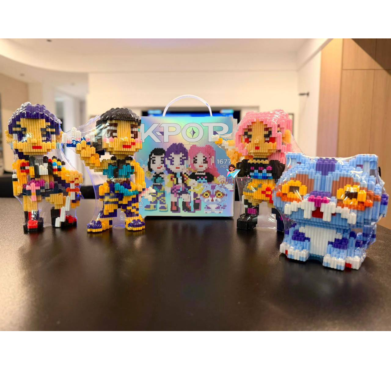 Set x4 para Armar Guerreras K-pop Demon Hunters | 1677 Piezas, 4 Personajes, con Guía y Caja de Regalo